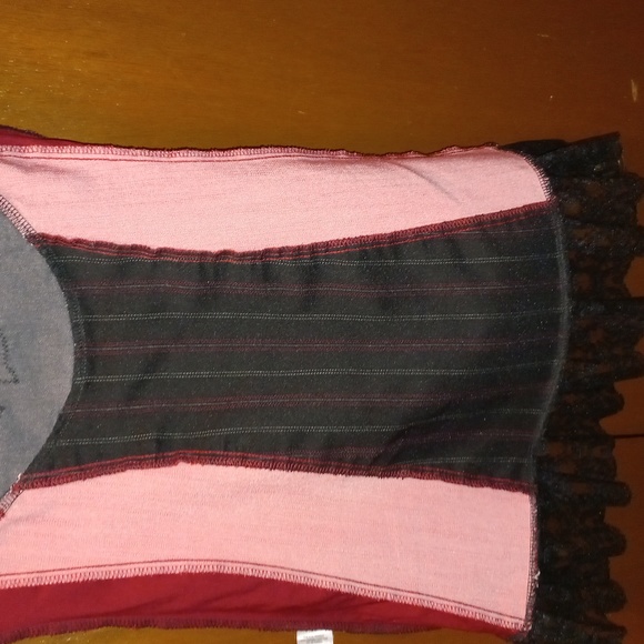 KOLLONTAI SIZE XS, BLACK & Red Tunic - Picture 9 of 16